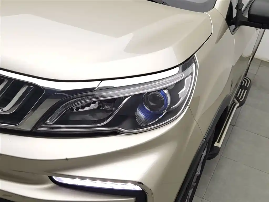 GEELY AUTOMOBILE VISION X3