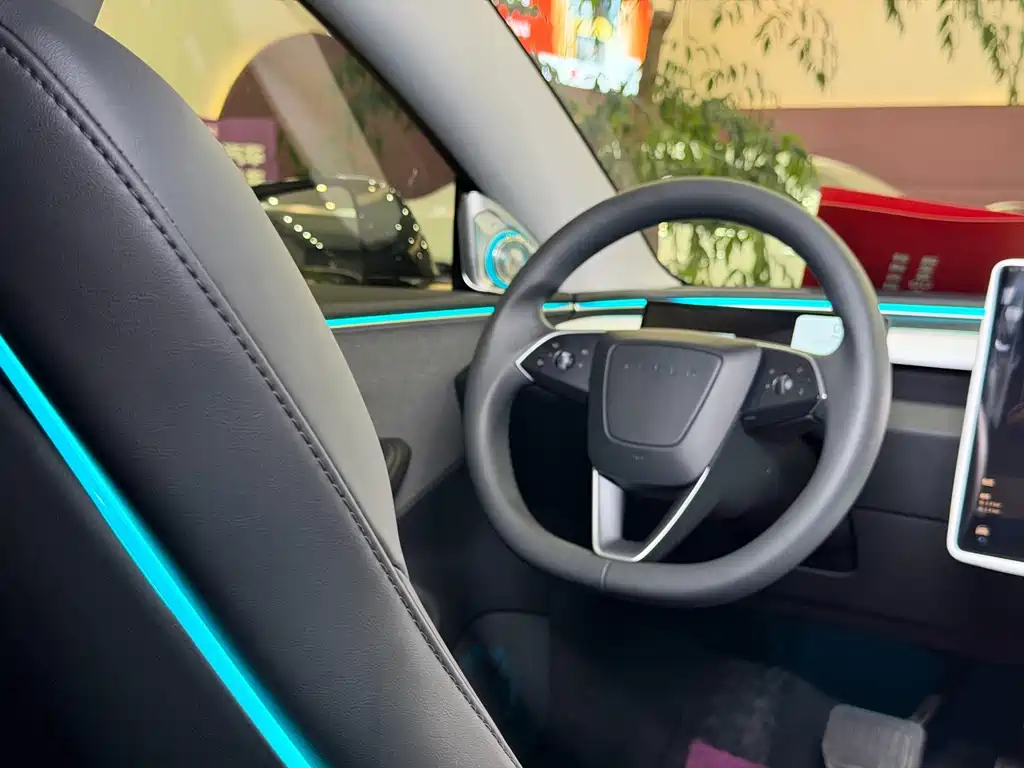 Tesla Model 3 — миниатюра 16