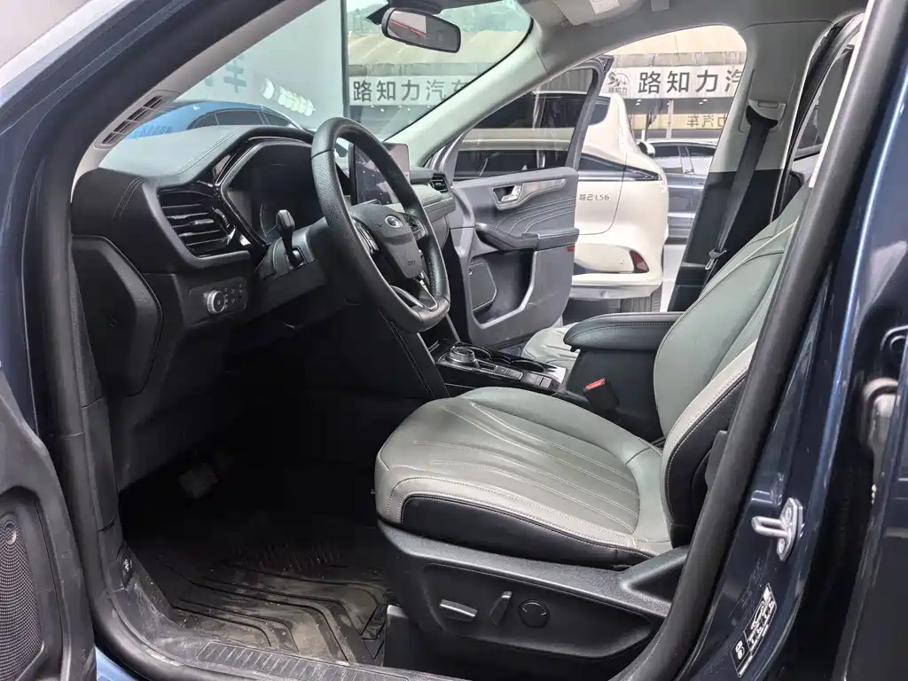 Ford Escape — миниатюра 7