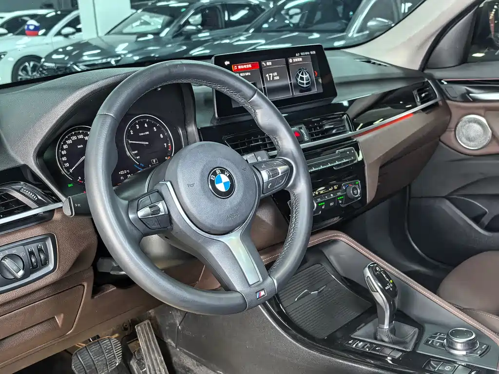 BMW X1 2022 sDrive20Li Premium