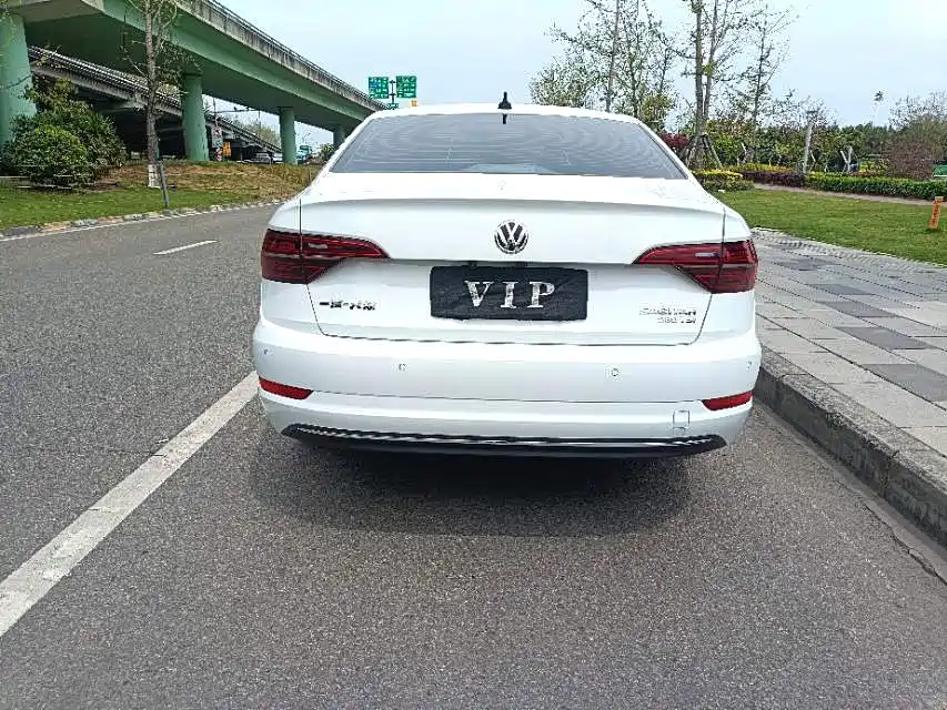 Volkswagen Sagitar — миниатюра 8