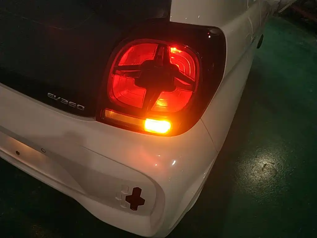 Roewe Clever — миниатюра 8