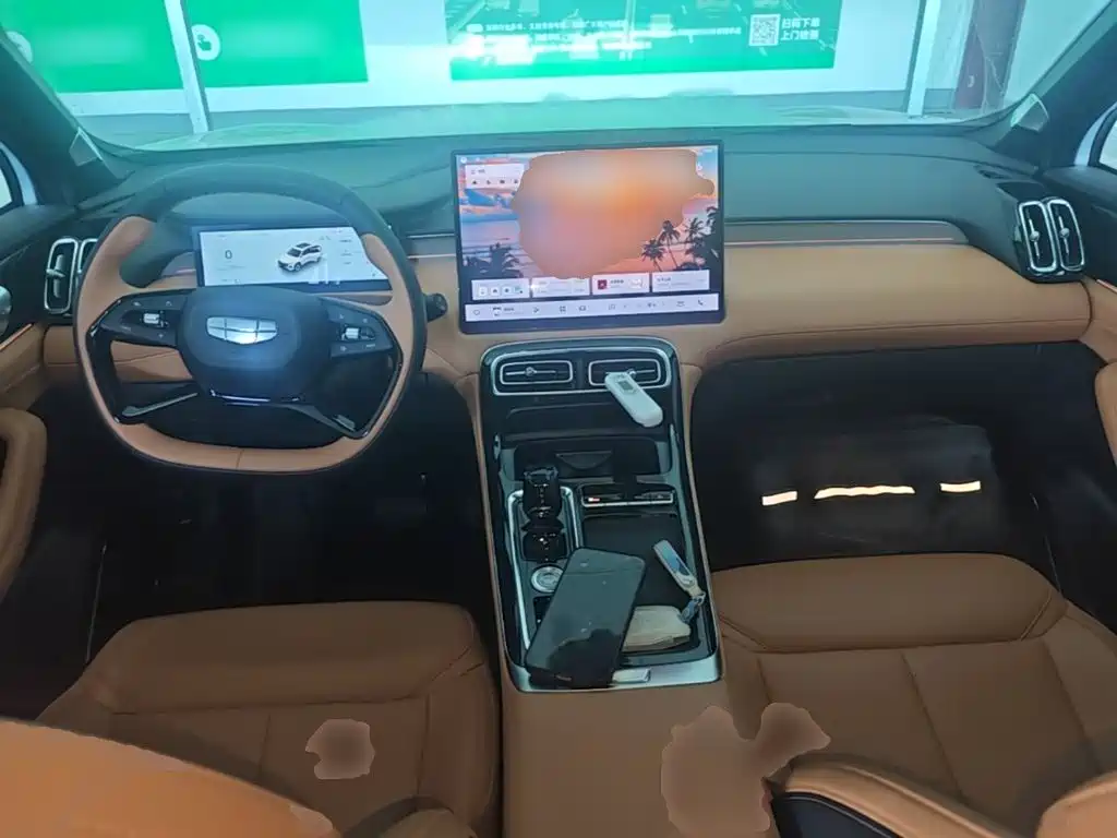 Geely Boyue L — миниатюра 10