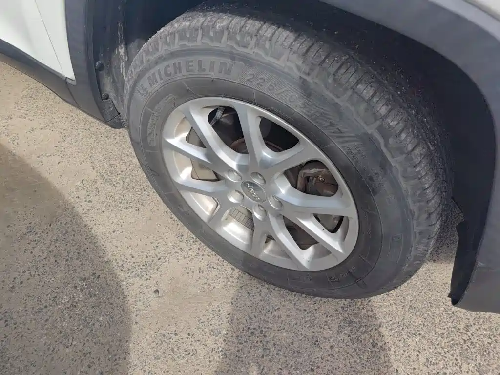 Jeep Cherokee — миниатюра 24