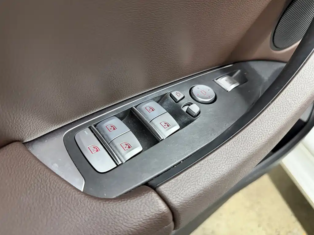 BMW iX3 — миниатюра 20