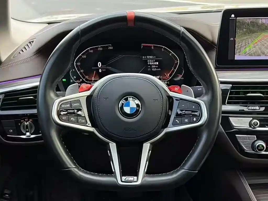 BMW 5 Series — миниатюра 10