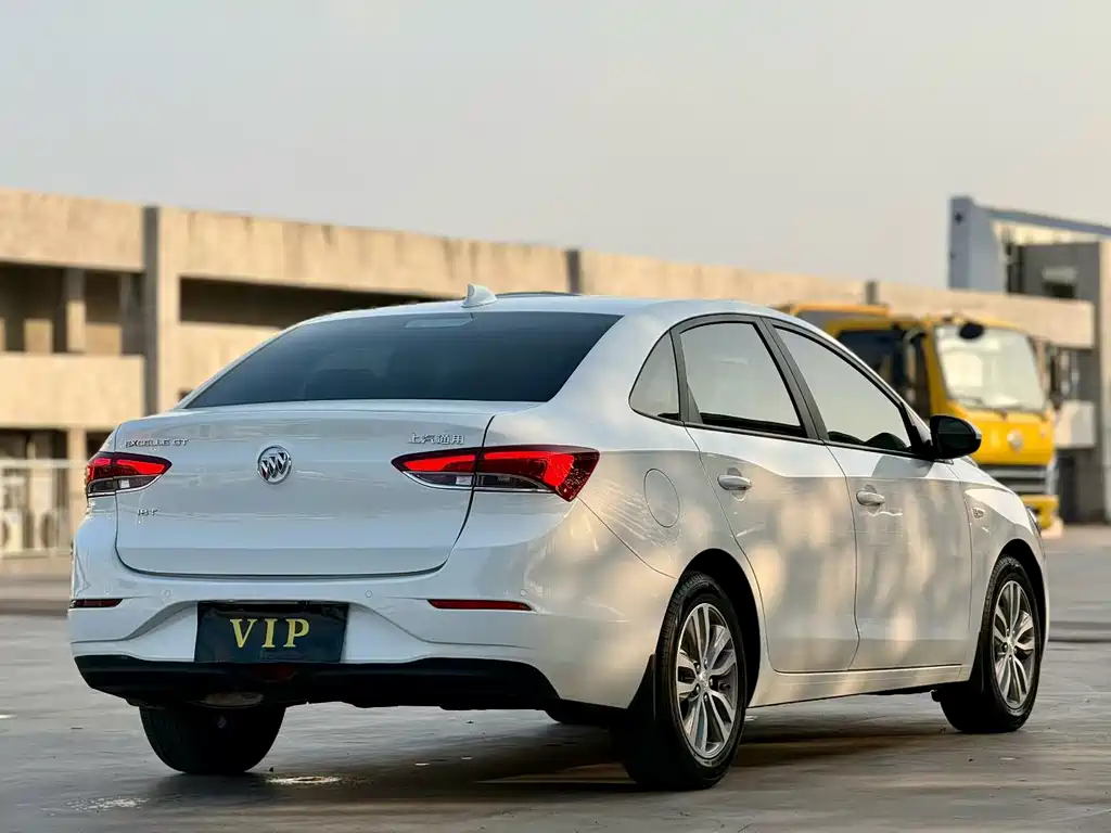 Buick Excelle — миниатюра 9