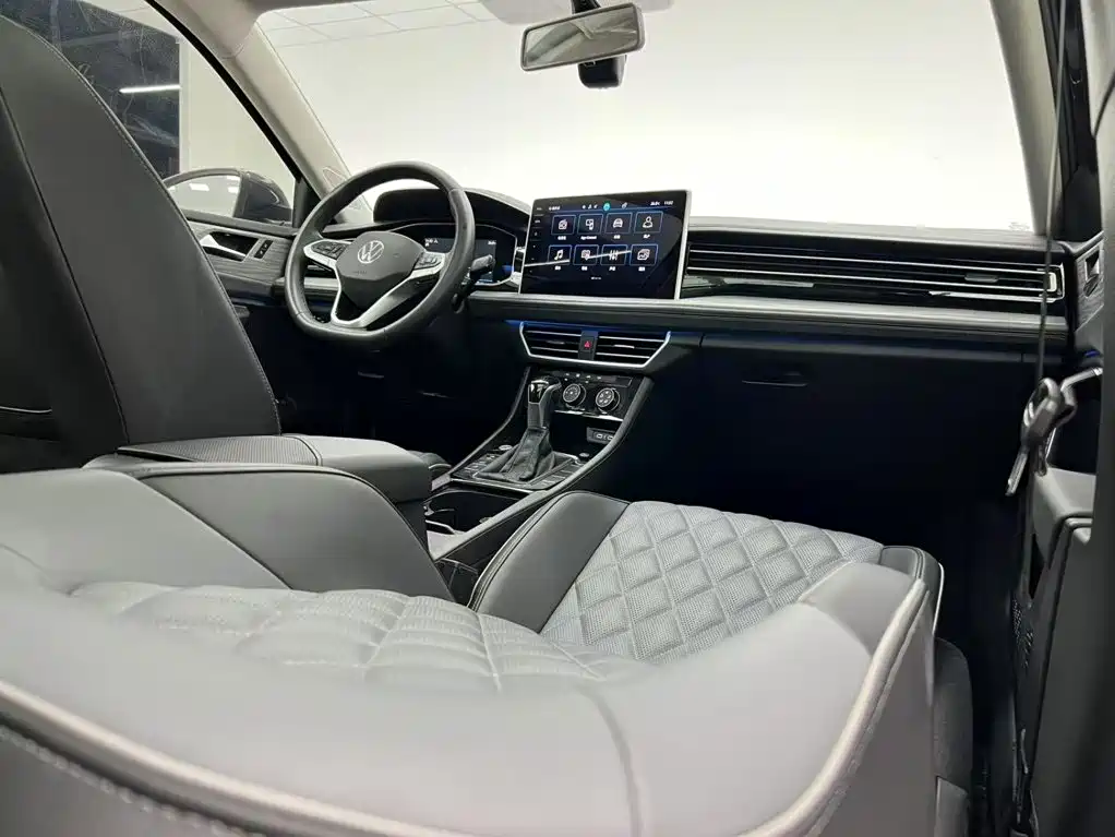 Volkswagen Sagitar — миниатюра 17