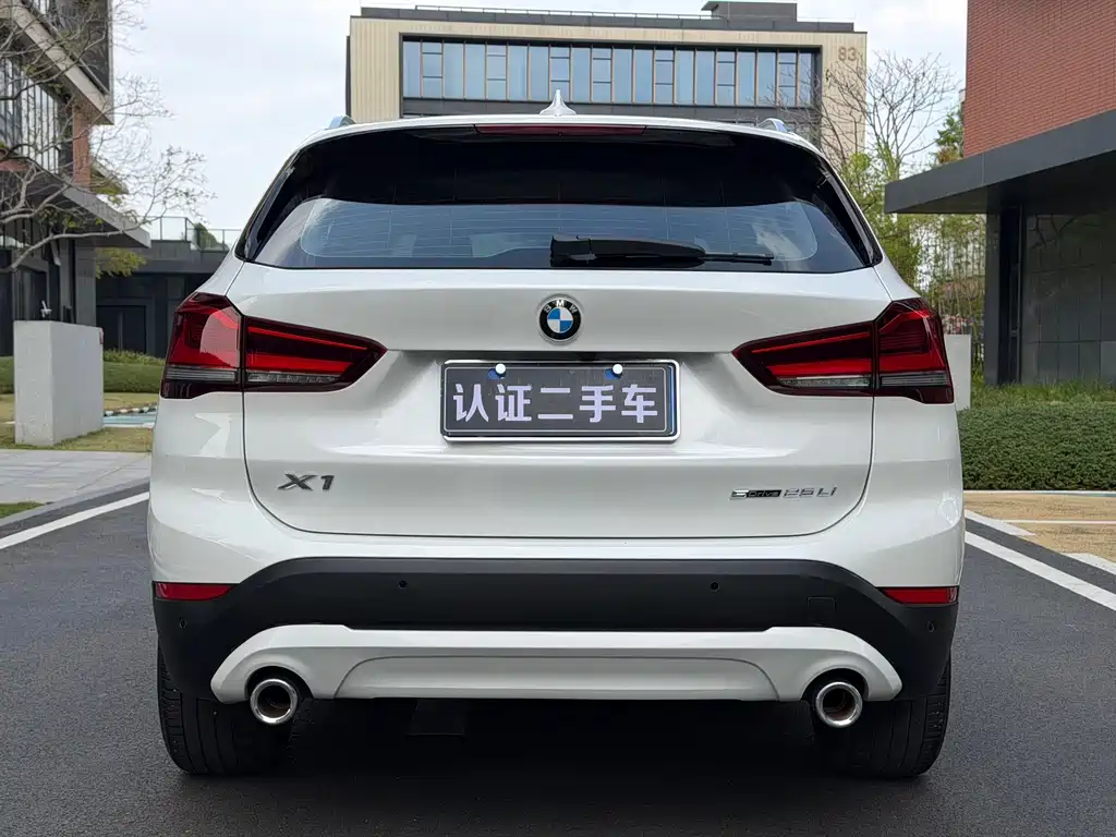 BMW X1 — миниатюра 6