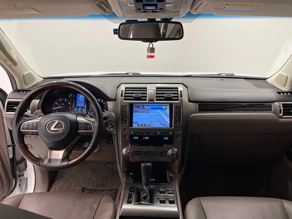 Lexus GX — миниатюра 17