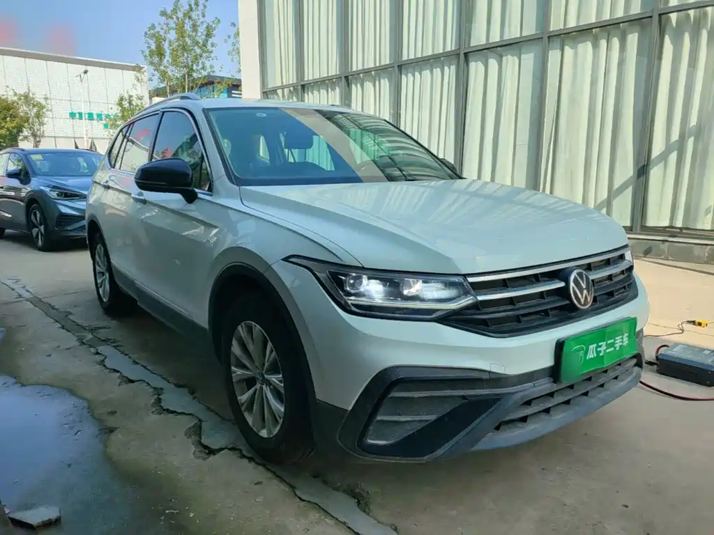 Volkswagen Tiguan L — миниатюра 4