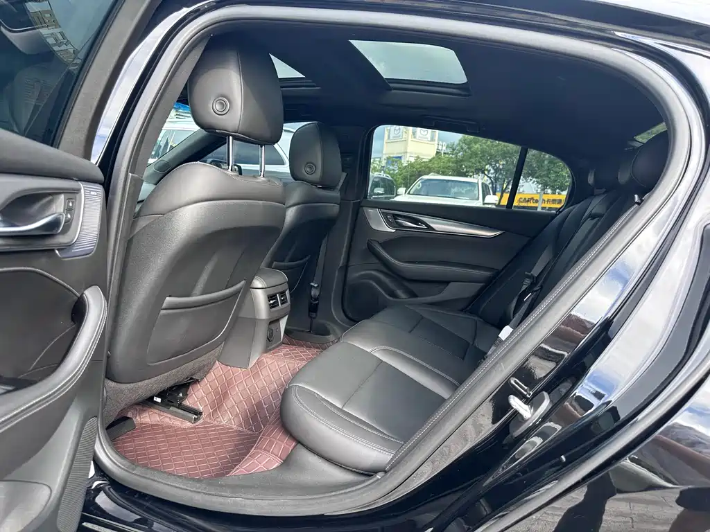 Cadillac CT5 — миниатюра 16