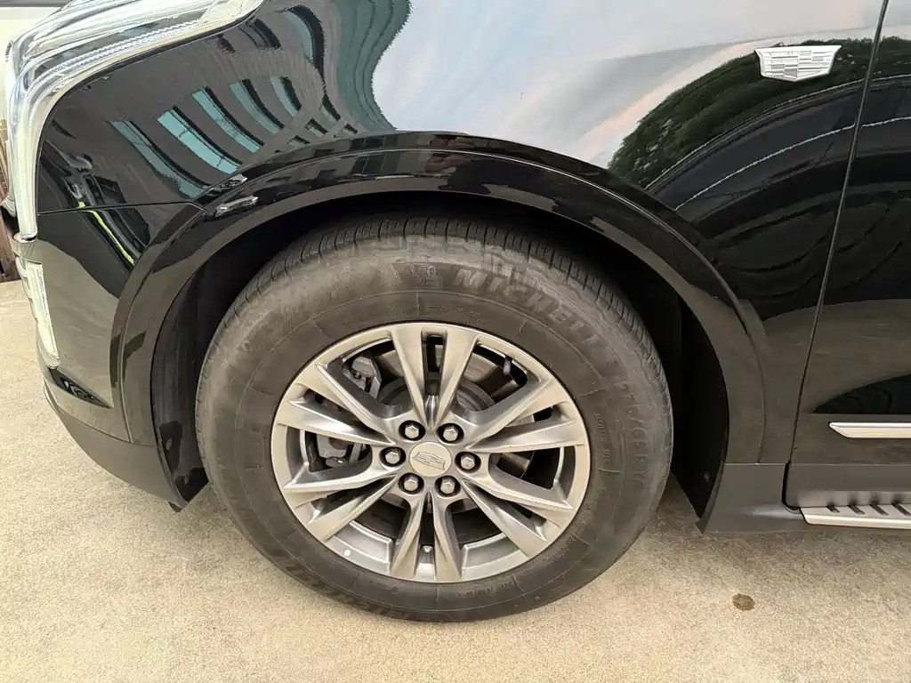 Cadillac XT5 — миниатюра 7