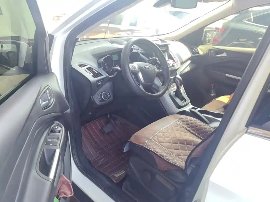 Ford Kuga — миниатюра 19