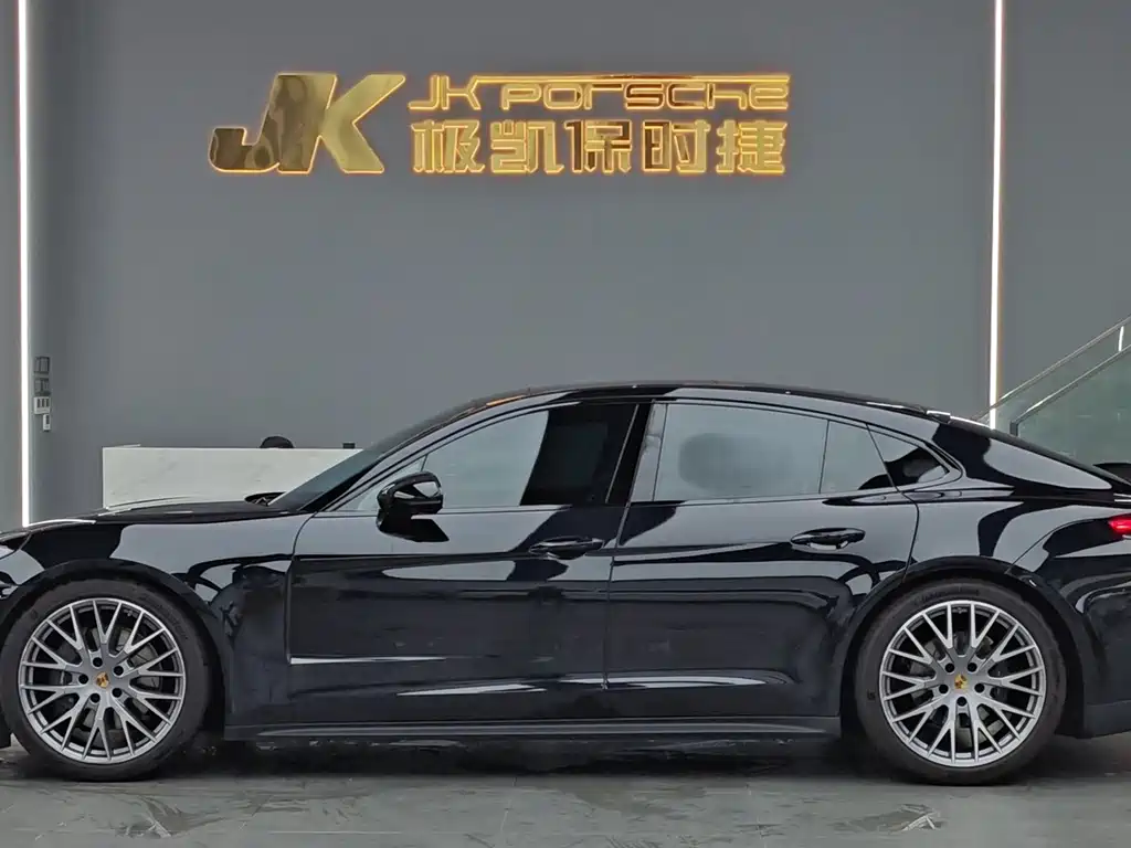 Porsche Panamera — миниатюра 13