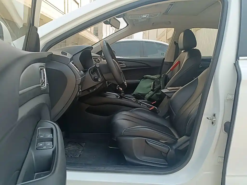 Roewe i5 — миниатюра 16