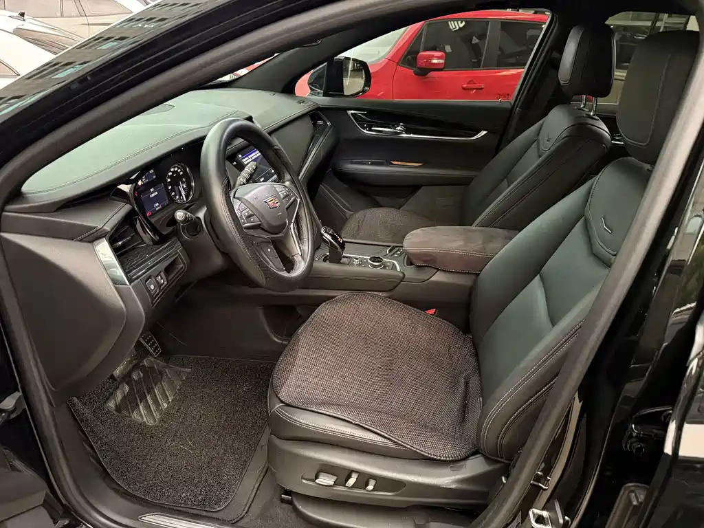 Cadillac XT5 — миниатюра 5