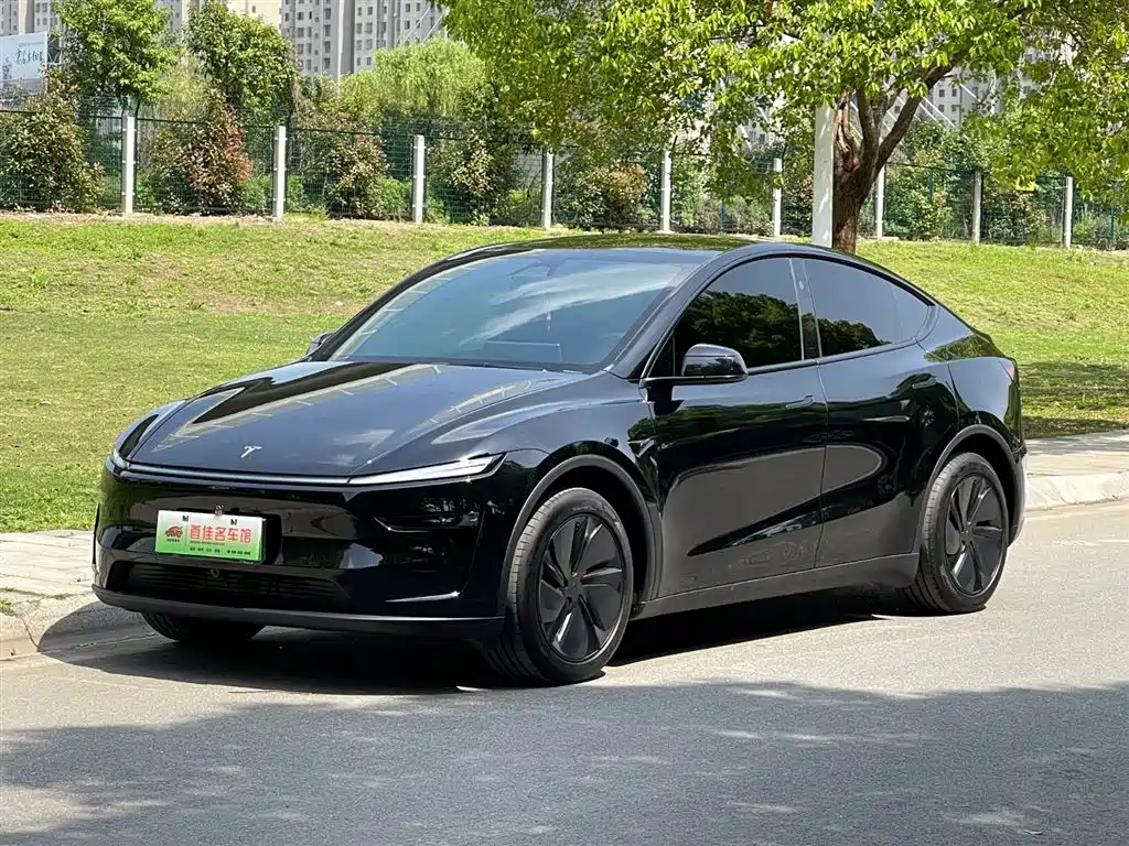 Tesla Model Y 2026