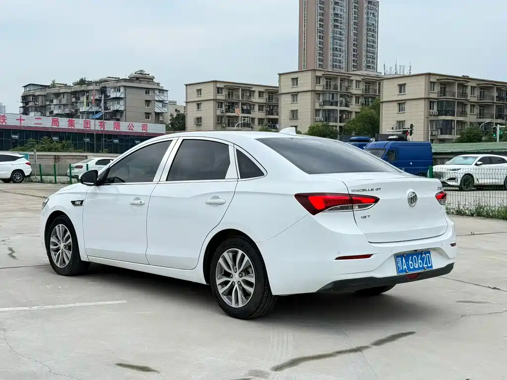 Buick Excelle — миниатюра 5