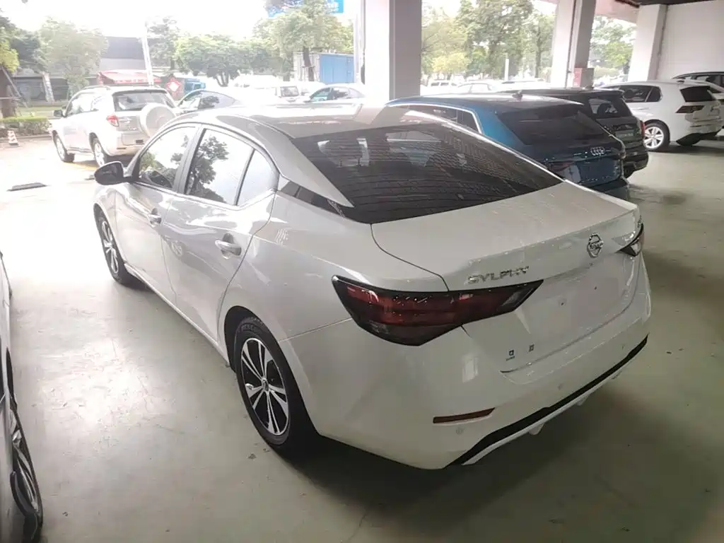Nissan Sylphy — миниатюра 5