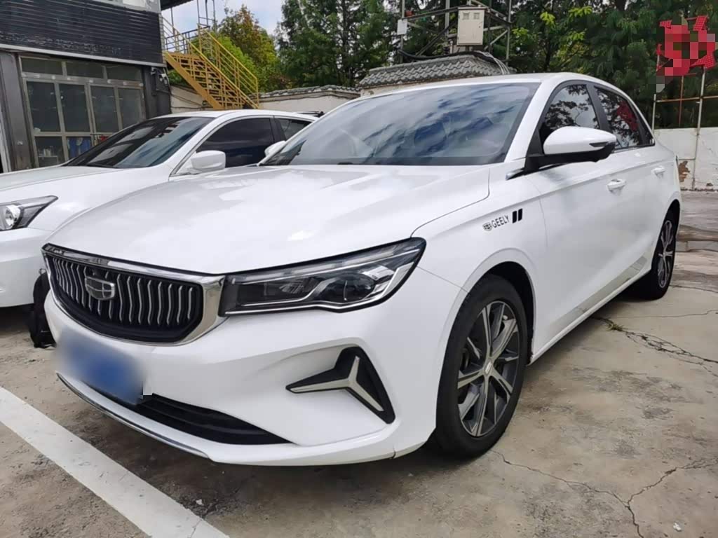 Geely Emgrand 1.5 л 2024 г. Белый, пробег 30099 км