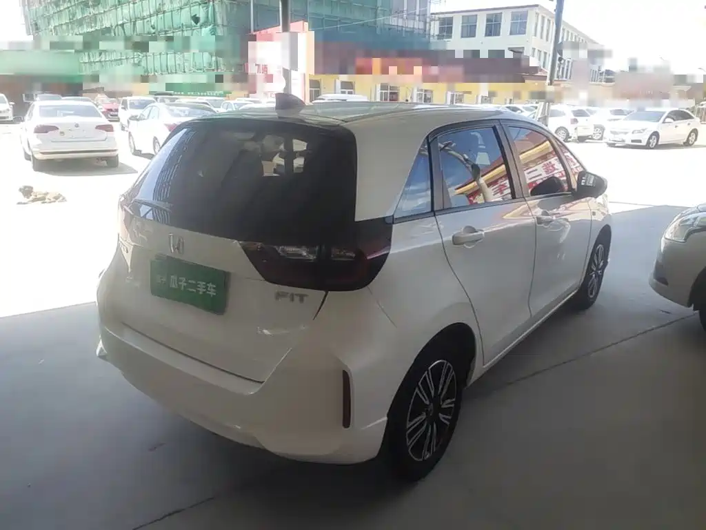 Honda Fit — миниатюра 7