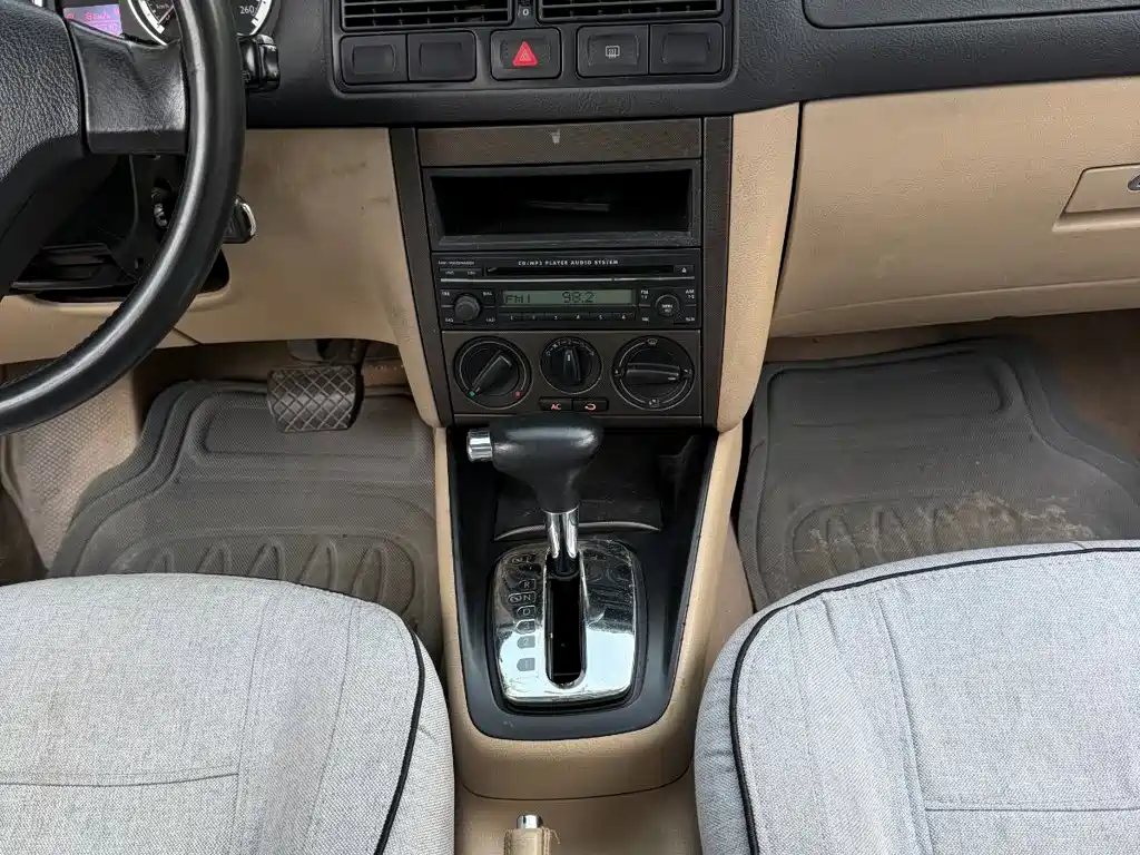 Volkswagen Golf — миниатюра 16