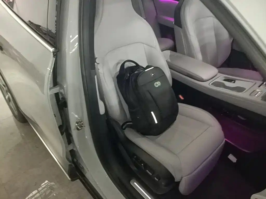 NIO EC6 — миниатюра 25