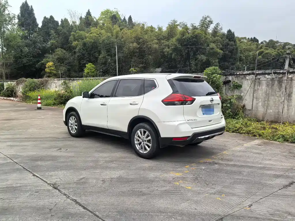 NISSAN QIJUN
