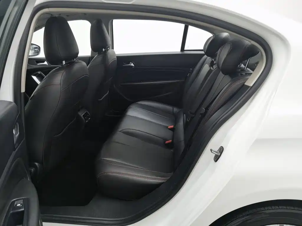 Peugeot 408 — миниатюра 15