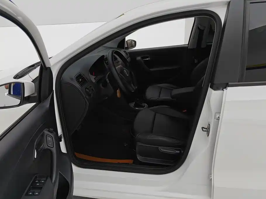 Volkswagen Polo — миниатюра 9