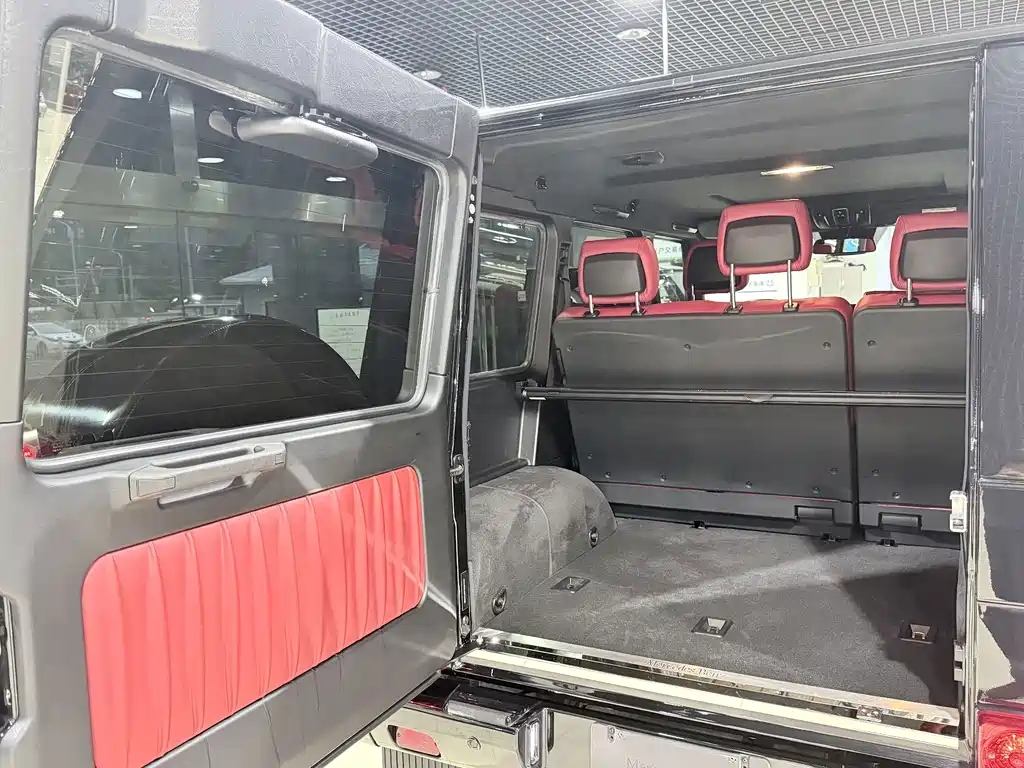 Mercedes-Benz G-Class — миниатюра 18