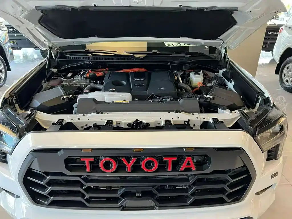 Toyota Sequoia — миниатюра 7