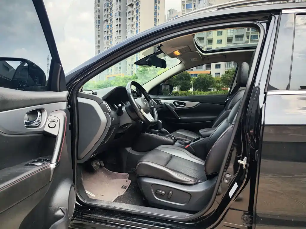 Nissan Qashqai — миниатюра 7