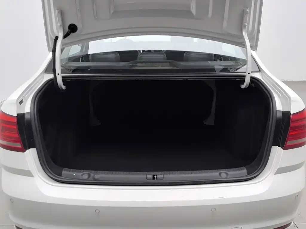 Volkswagen Lavida — миниатюра 16