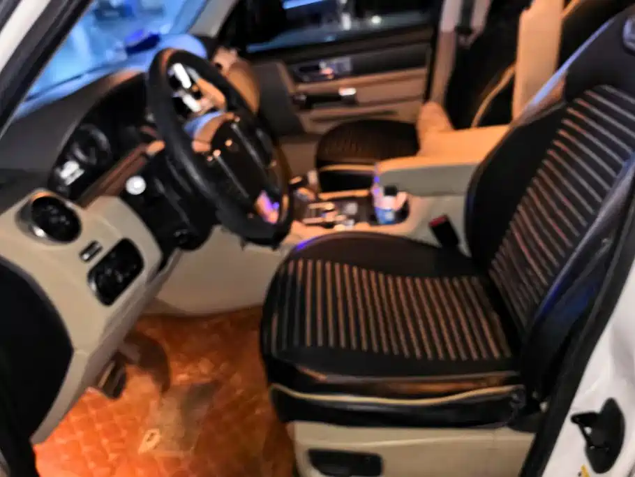 Land Rover Discovery — миниатюра 9