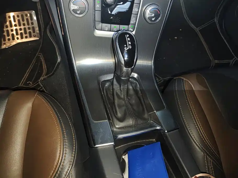Volvo XC60 — миниатюра 16