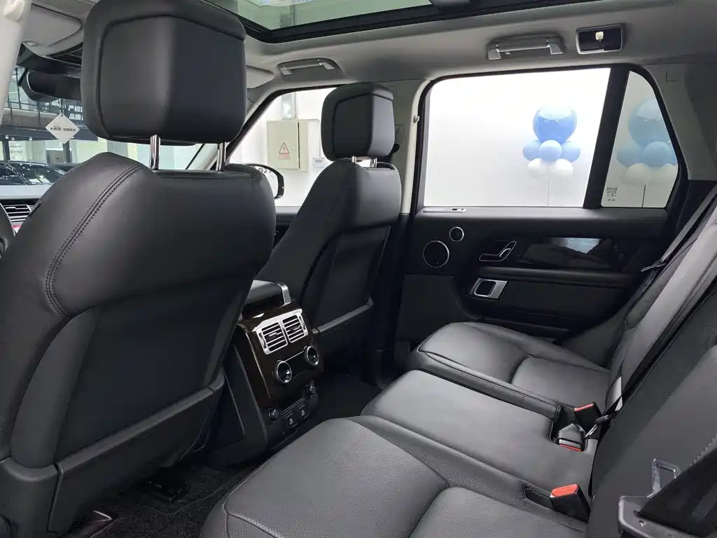 Land Rover Range Rover — миниатюра 21
