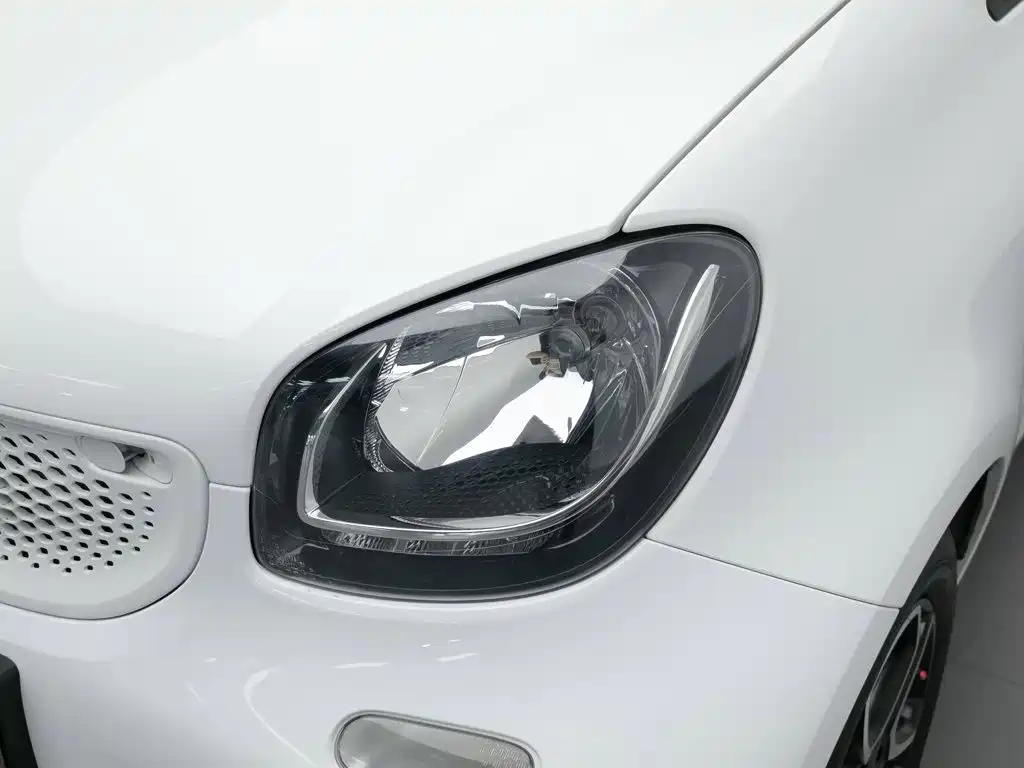 smart Smart Fortwo — миниатюра 7