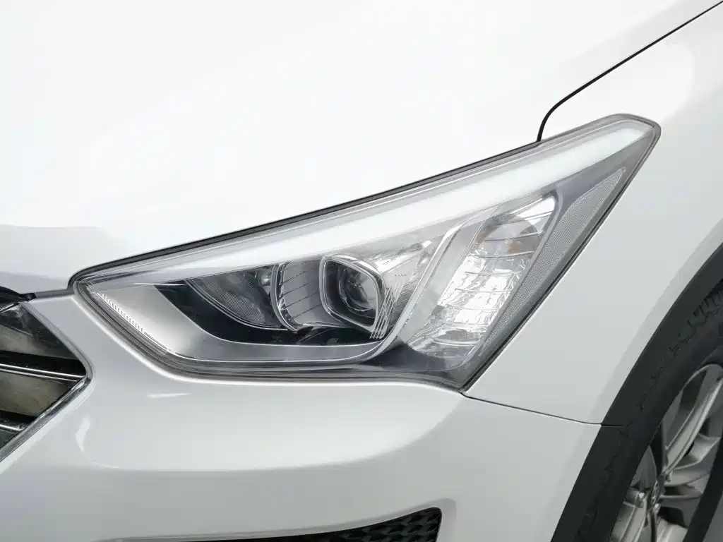 Hyundai Santa Fe — миниатюра 7