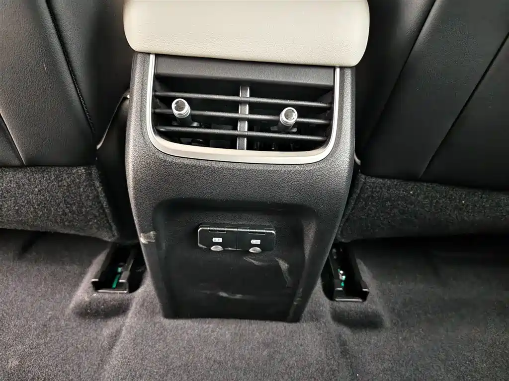 TANK TANK 300 NEW ENERGY