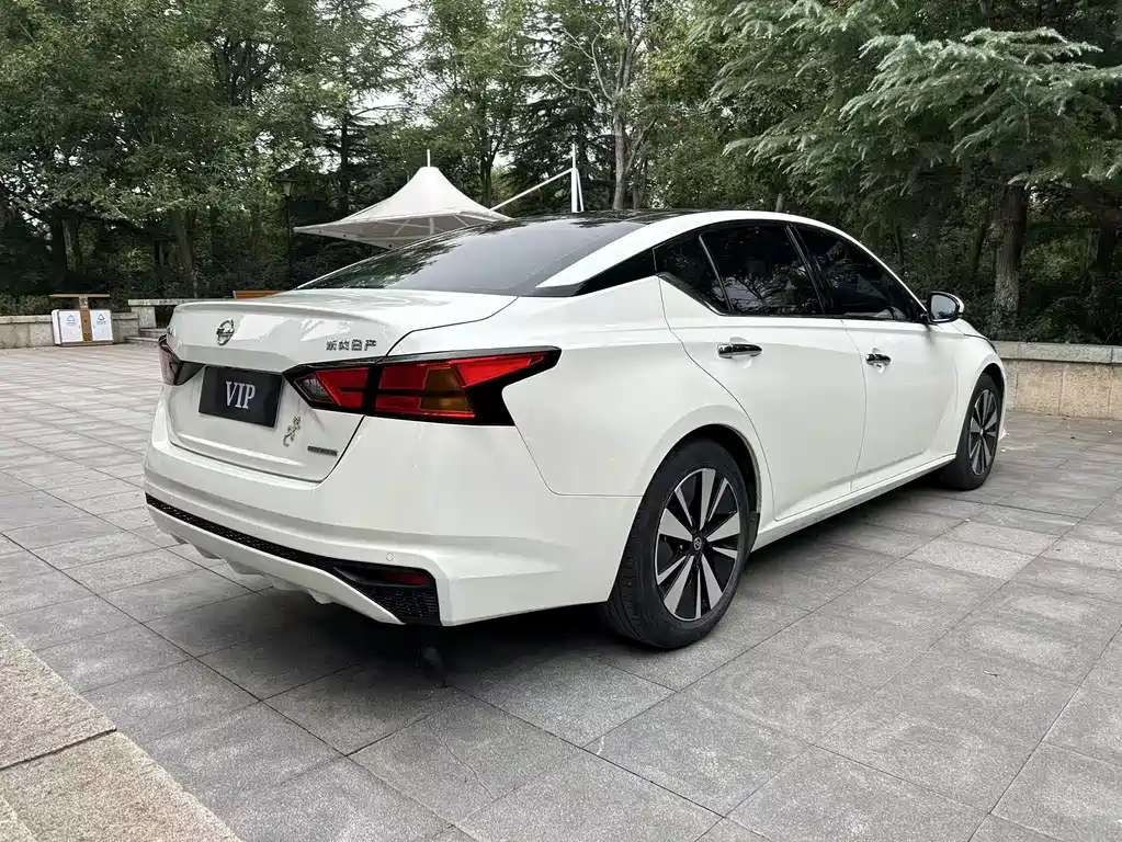 Nissan Teana — миниатюра 4