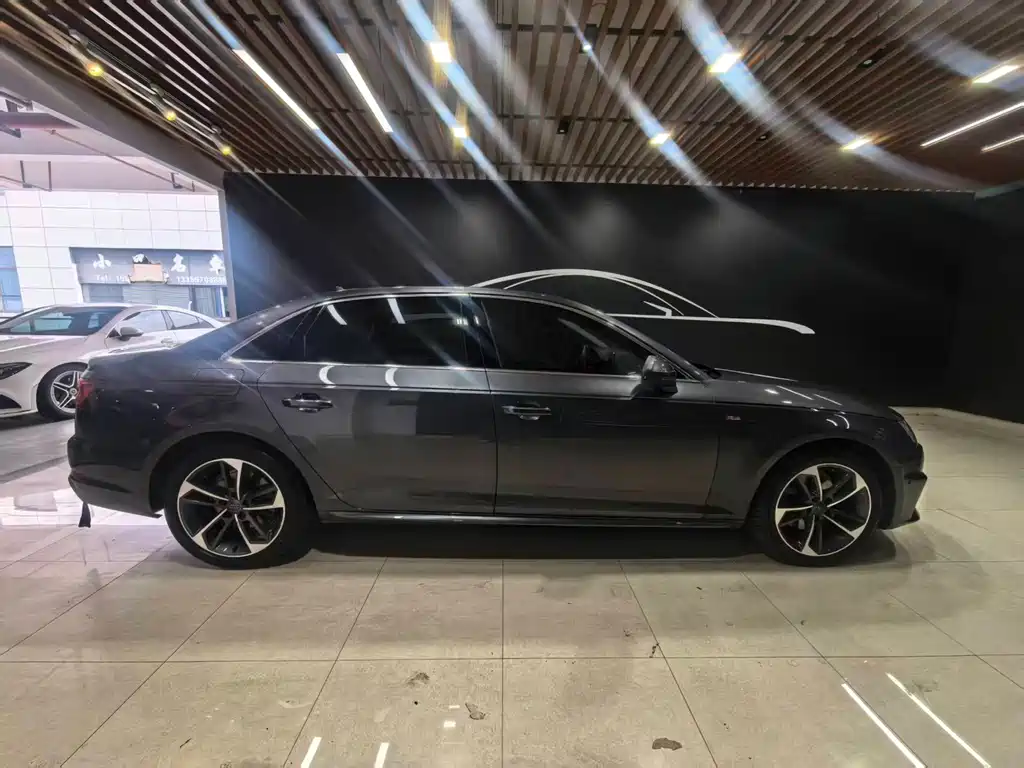 Audi A4L — миниатюра 4