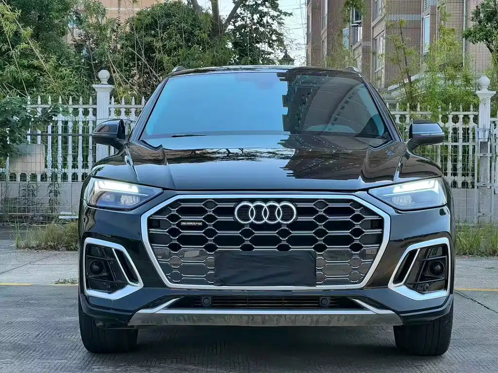 Audi Q5L — миниатюра 2