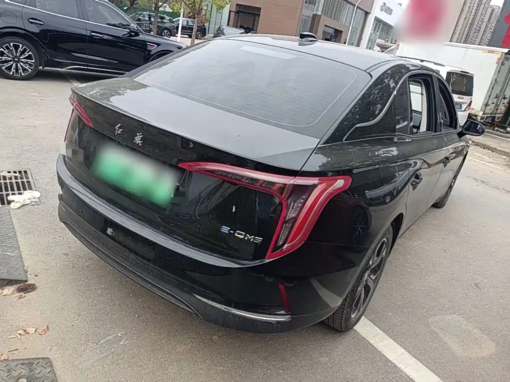 Hongqi Hongqi E-QM5 — миниатюра 7