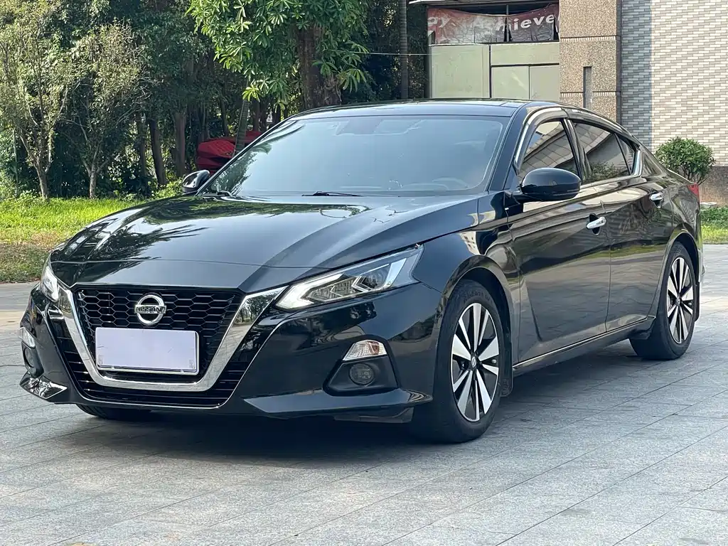 Nissan Teana 2022