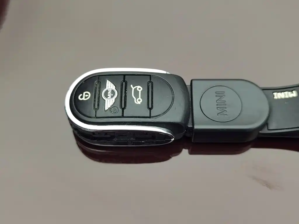 MINI Mini Clubman — миниатюра 19