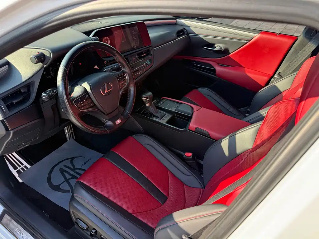 Lexus ES — миниатюра 10