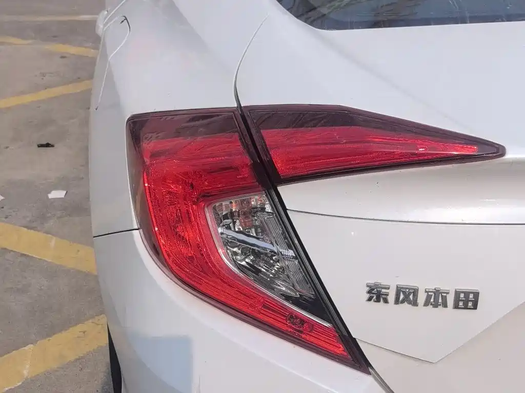 Honda Civic — миниатюра 4