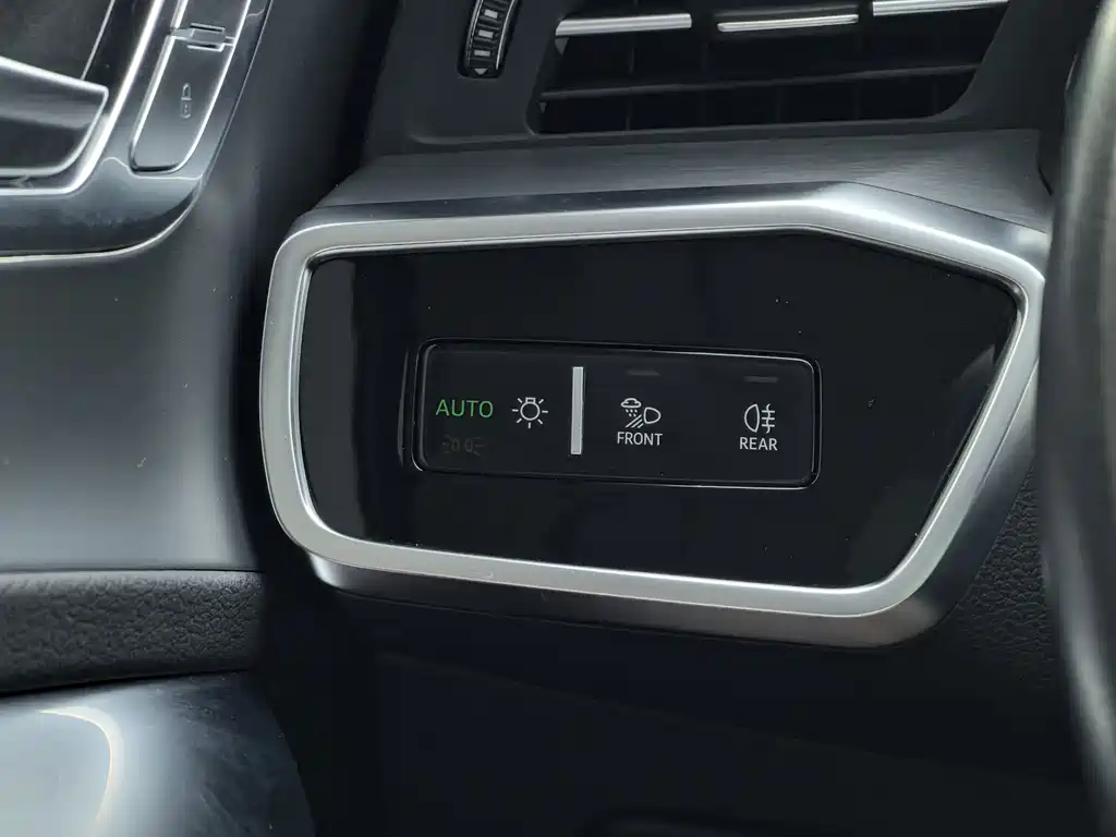Audi A7L — миниатюра 14